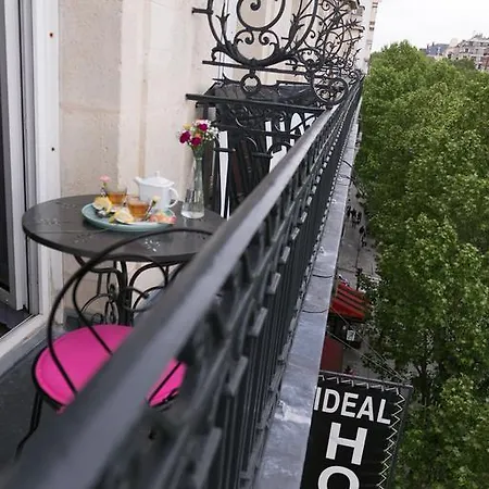 Hotel Ideal Design 3*