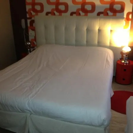 Hotel Ideal Design 3*