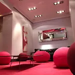 Bobo's 4* Париж