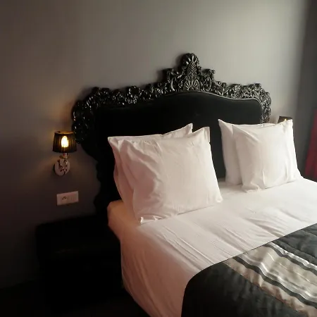 Bobo's 4* Париж