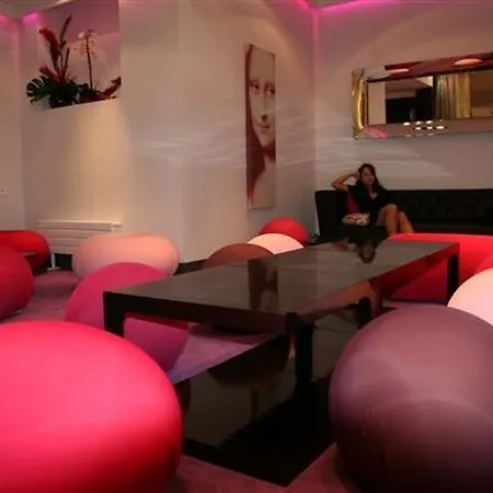 Hotel Bobo's