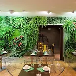 Hotell Bobo's 4*